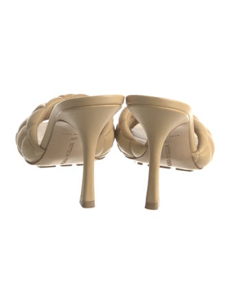 Bottega Veneta Quilted Pattern Leather Slides