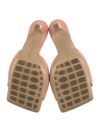 Bottega Veneta Quilted Pattern Leather Slides