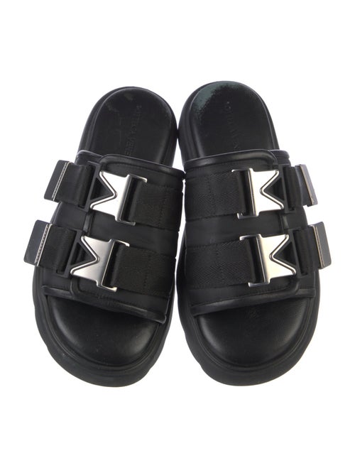 Bottega Veneta Leather Leather Trim Embellishment Slides