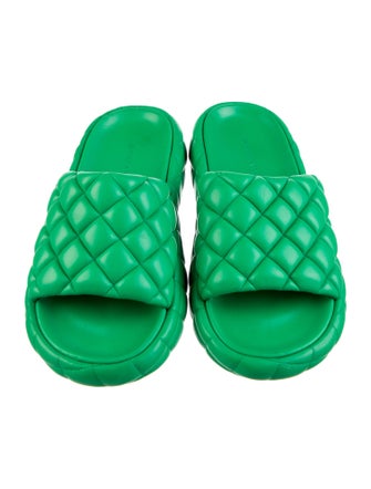 Bottega Veneta Quilted Pattern Leather Slides