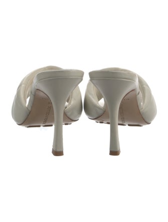 Bottega Veneta Intrecciato Weave Leather Slides