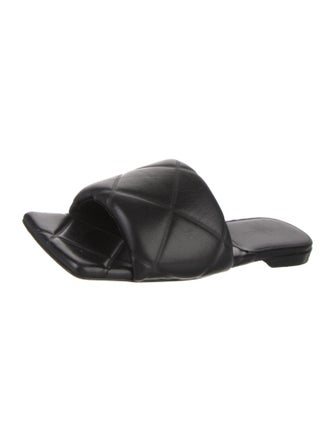 Bottega Veneta Quilted Pattern Leather Slides