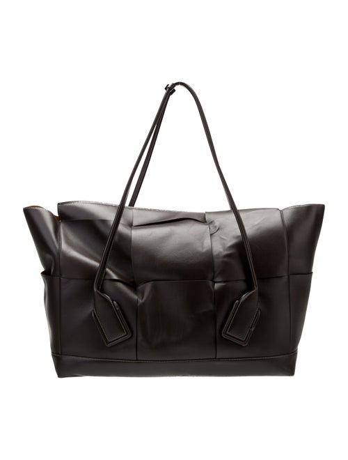 Bottega Veneta Intrecciato Arco Maxi