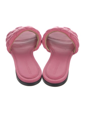 Bottega Veneta Quilted Pattern Leather Slides