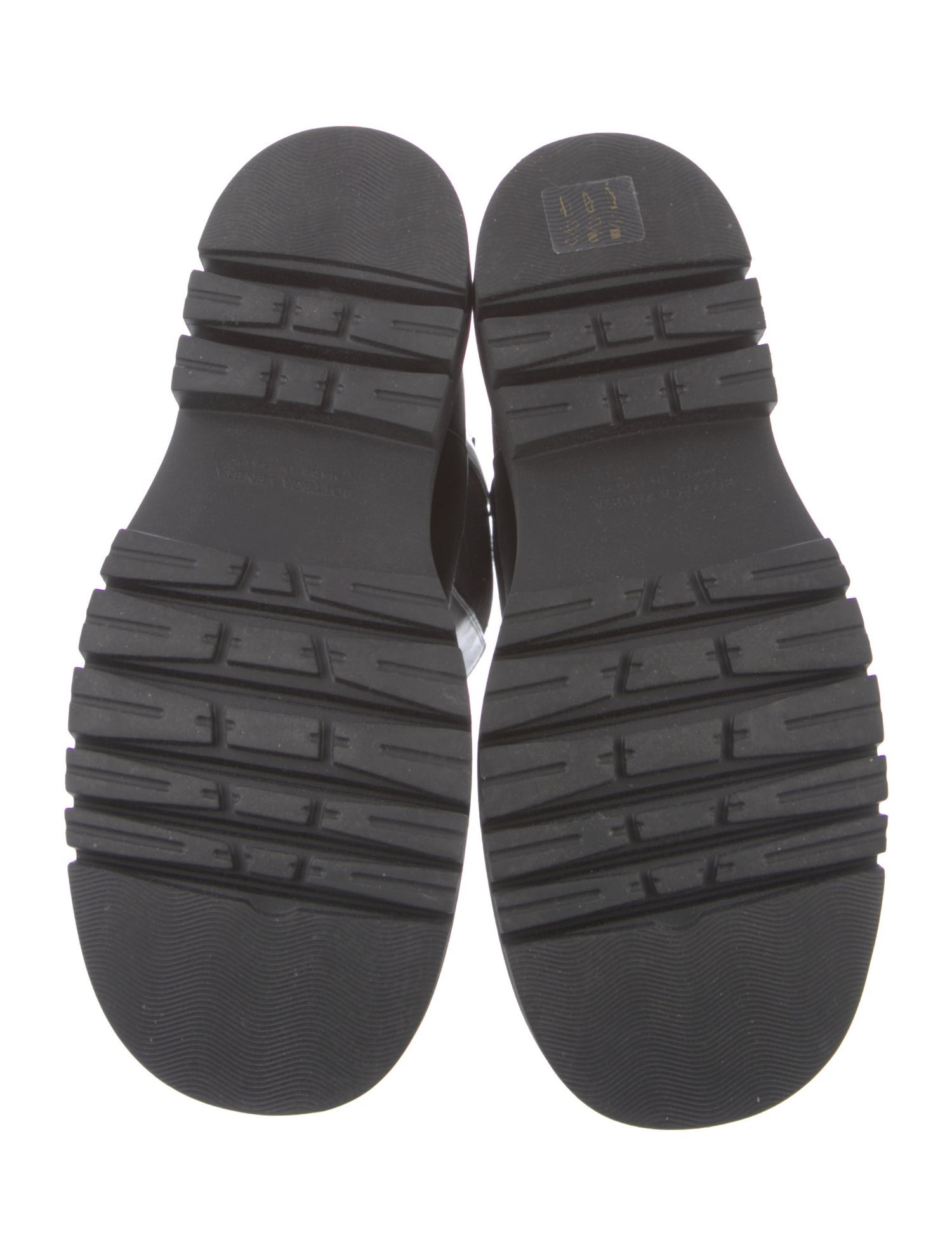 Bottega Veneta Leather Chelsea Boots