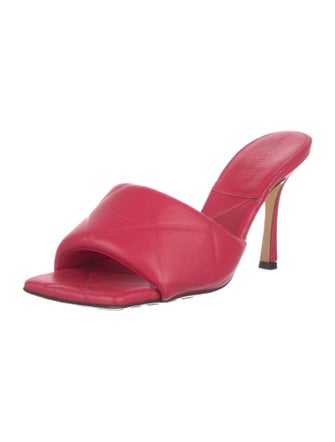 Bottega Veneta Quilted Pattern Leather Slides