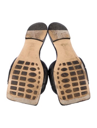Bottega Veneta Quilted Pattern Leather Slides