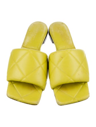 Bottega Veneta Quilted Pattern Leather Slides