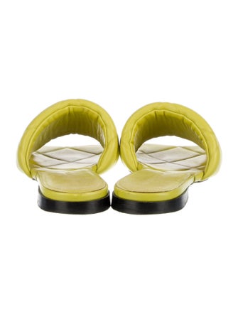 Bottega Veneta Quilted Pattern Leather Slides