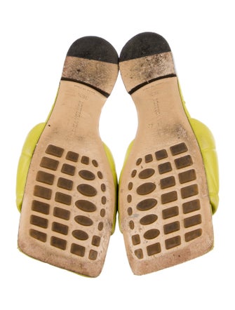 Bottega Veneta Quilted Pattern Leather Slides