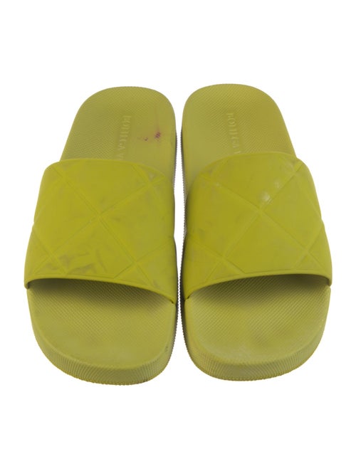 Bottega Veneta Quilted Pattern Rubber Slides