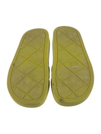 Bottega Veneta Quilted Pattern Rubber Slides