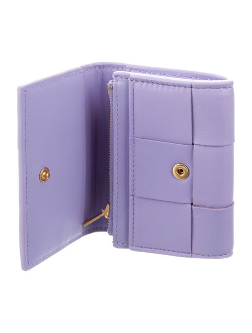 Bottega Veneta Maxi Intrecciato Card Case Intrecciato Weave Compact Wallet