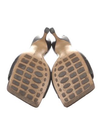Bottega Veneta Quilted Pattern Leather Slides