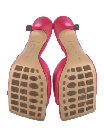 Bottega Veneta Lido Leather Slides