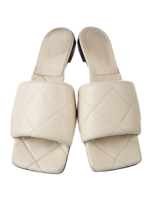Bottega Veneta Quilted Pattern Leather Slides