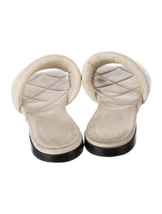 Bottega Veneta Quilted Pattern Leather Slides