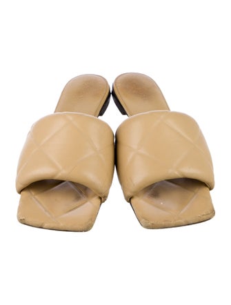 Bottega Veneta Lido Quilted Pattern Slides