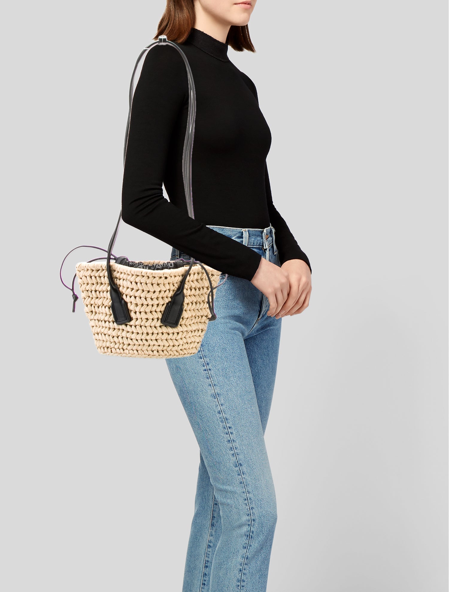 Bottega Veneta Raffia Arco