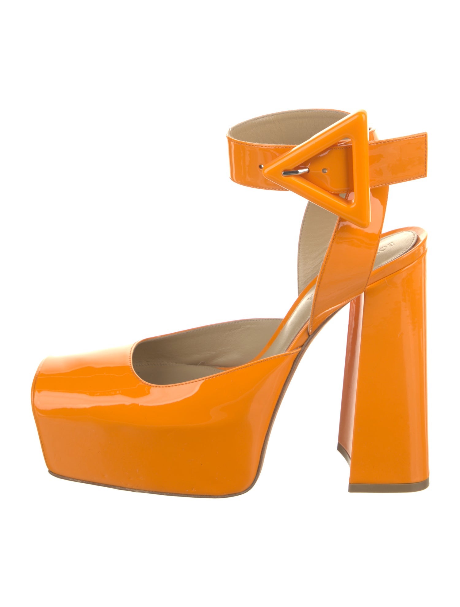 aleaページ Alaïa Leather Lasercut Accents Sandals - Neutrals Sandals