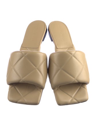 Bottega Veneta Quilted Pattern Leather Slides