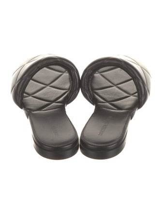 Bottega Veneta Lido Flat Sandal Quilted Pattern Slides