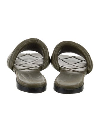 Bottega Veneta Quilted Pattern Leather Slides