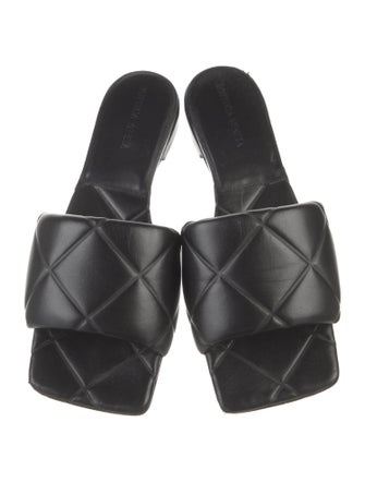 Bottega Veneta Quilted Pattern Leather Slides