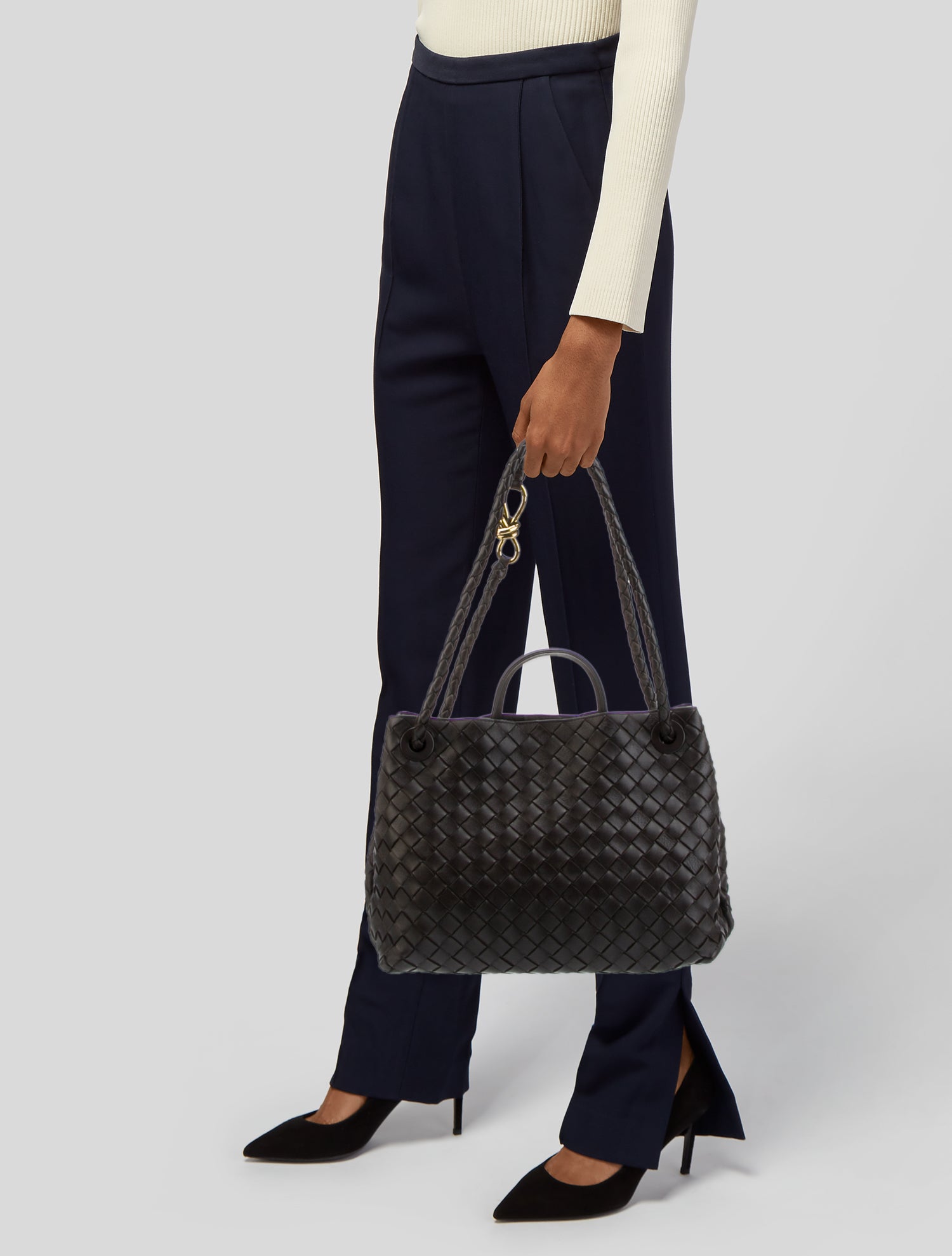 Bottega Veneta Intrecciato Andiamo Medium