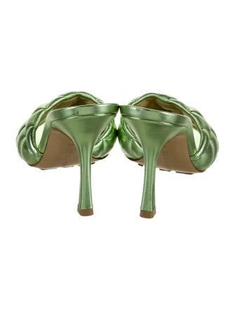 Bottega Veneta Quilted Pattern Leather Slides