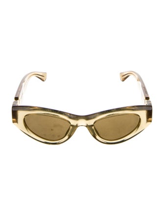 Bottega Veneta Cat-Eye Tinted Sunglasses