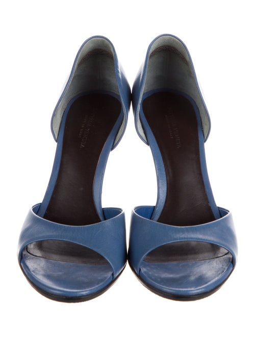 Bottega Veneta Leather D'Orsay Pumps