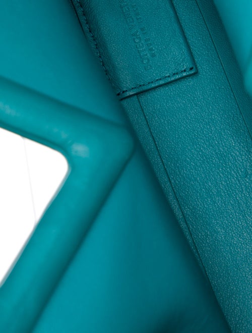 Bottega Veneta Leather Point