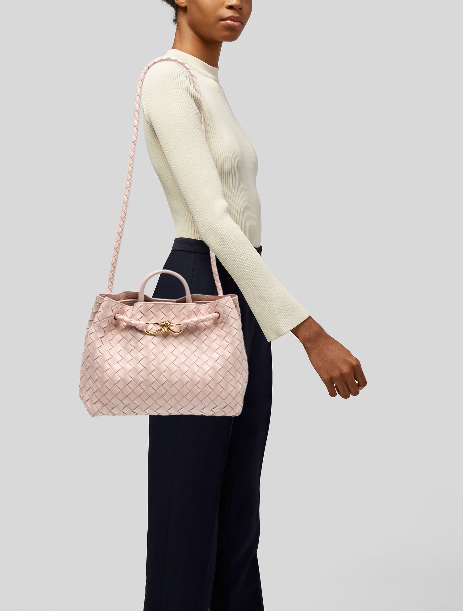 Bottega Veneta Intrecciato Andiamo Medium