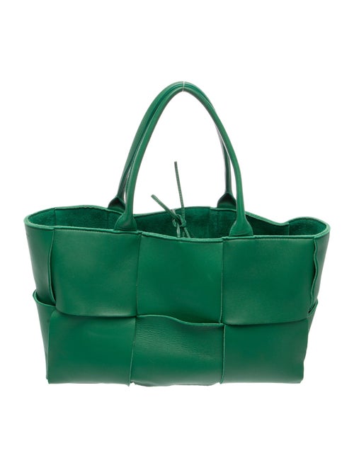 Bottega Veneta Intrecciato Arco Medium