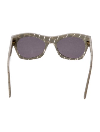 Bottega Veneta Wayfarer Tinted Sunglasses