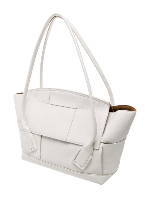 Bottega Veneta Intrecciato Arco Medium