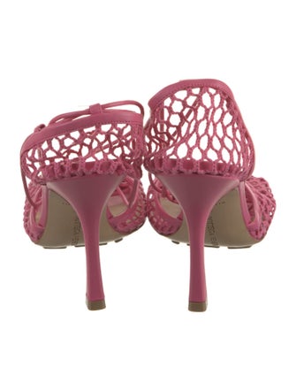 Bottega Veneta Leather Leather Trim Embellishment D'Orsay Pumps