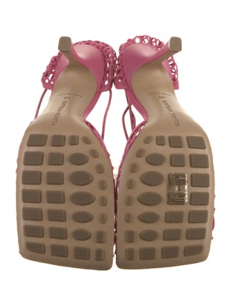 Bottega Veneta Leather Leather Trim Embellishment D'Orsay Pumps