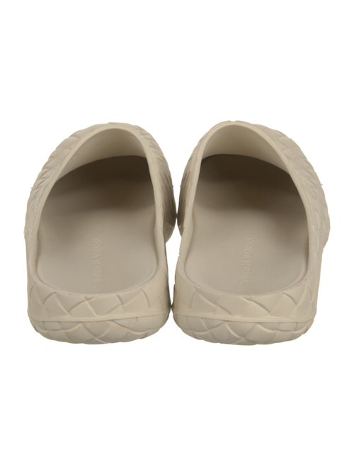 Bottega Veneta Intrecciato Weave Rubber Slides