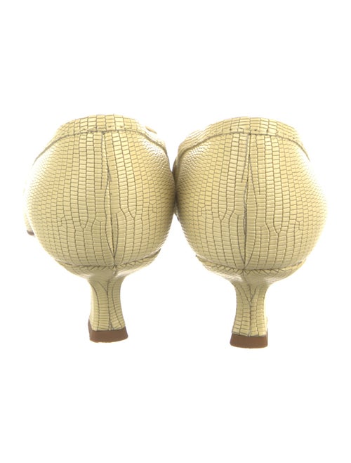 Bottega Veneta Leather Chain-Link Accents Pumps