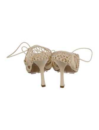 Bottega Veneta Leather Pumps