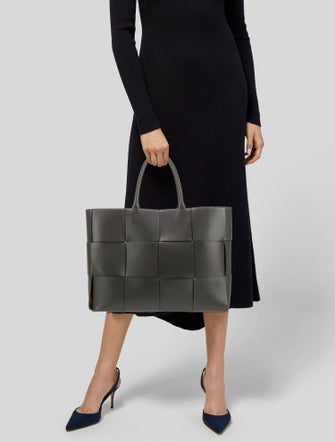 Bottega Veneta Large Arco tote