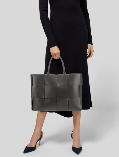 Bottega Veneta Large Arco tote