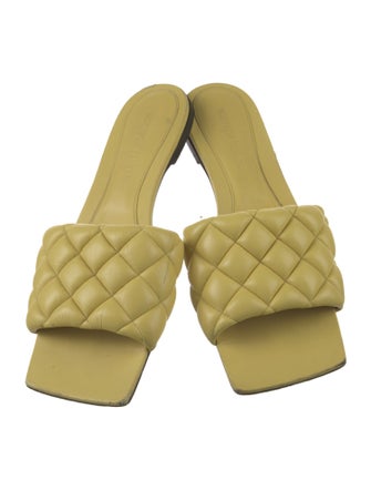 Bottega Veneta Quilted Pattern Leather Slides