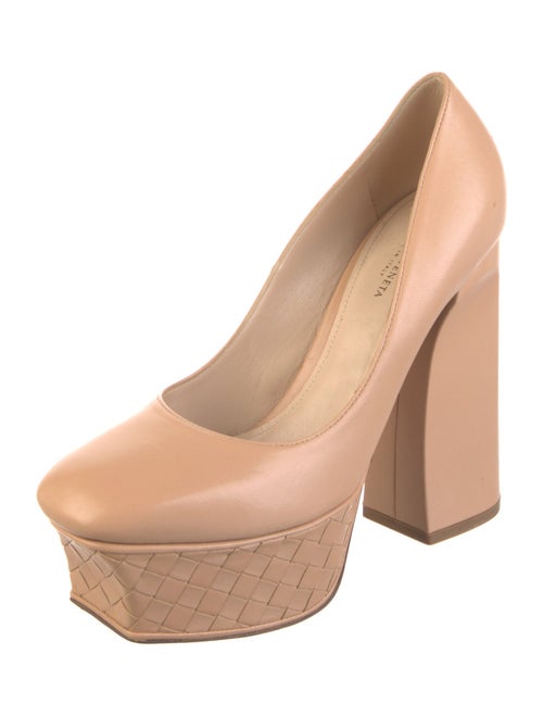 Bottega Veneta Intrecciato Weave Leather Pumps