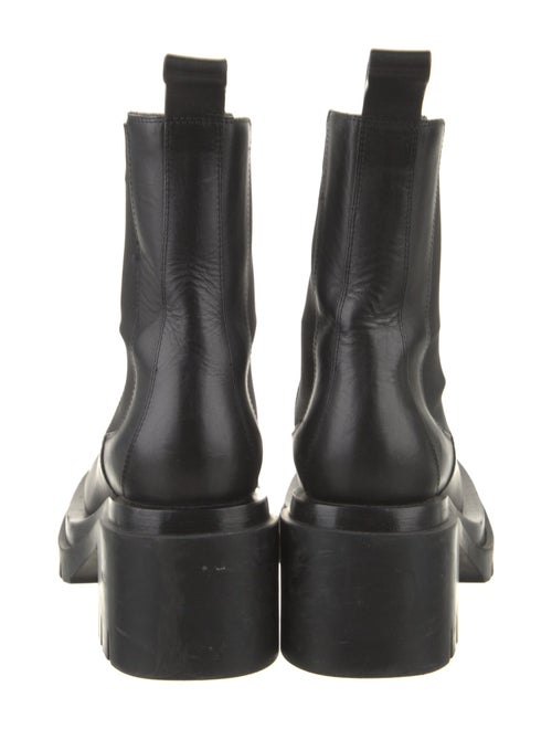 Bottega Veneta Leather Chelsea Boots