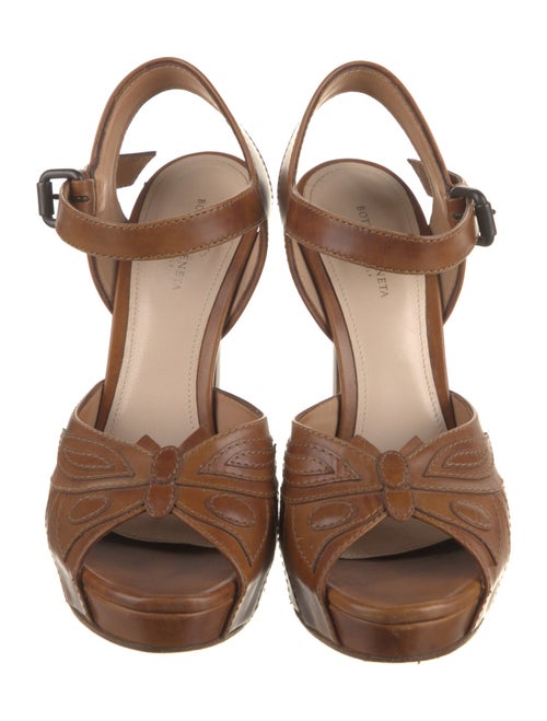 Bottega Veneta Leather Embroidered Accent D'Orsay Pumps