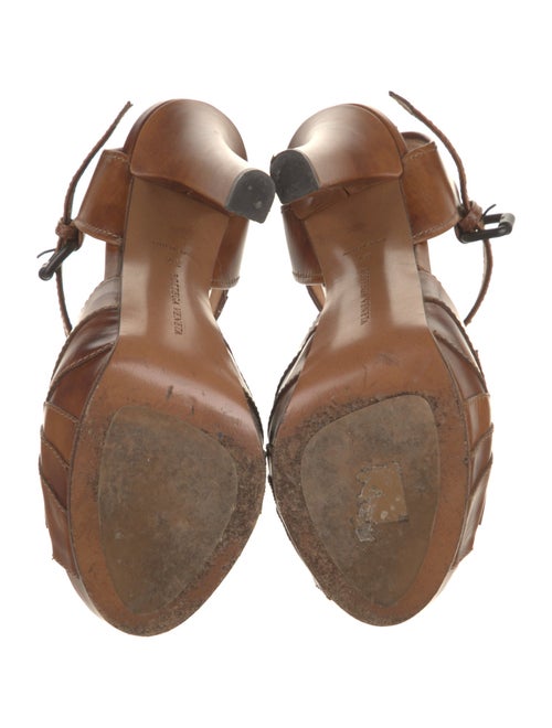 Bottega Veneta Leather Embroidered Accent D'Orsay Pumps