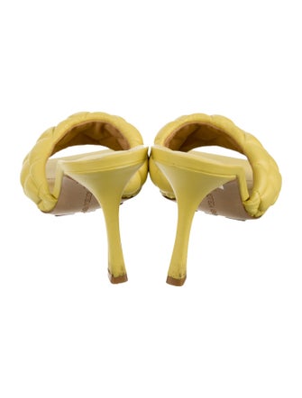 Bottega Veneta Quilted Pattern Leather Slides